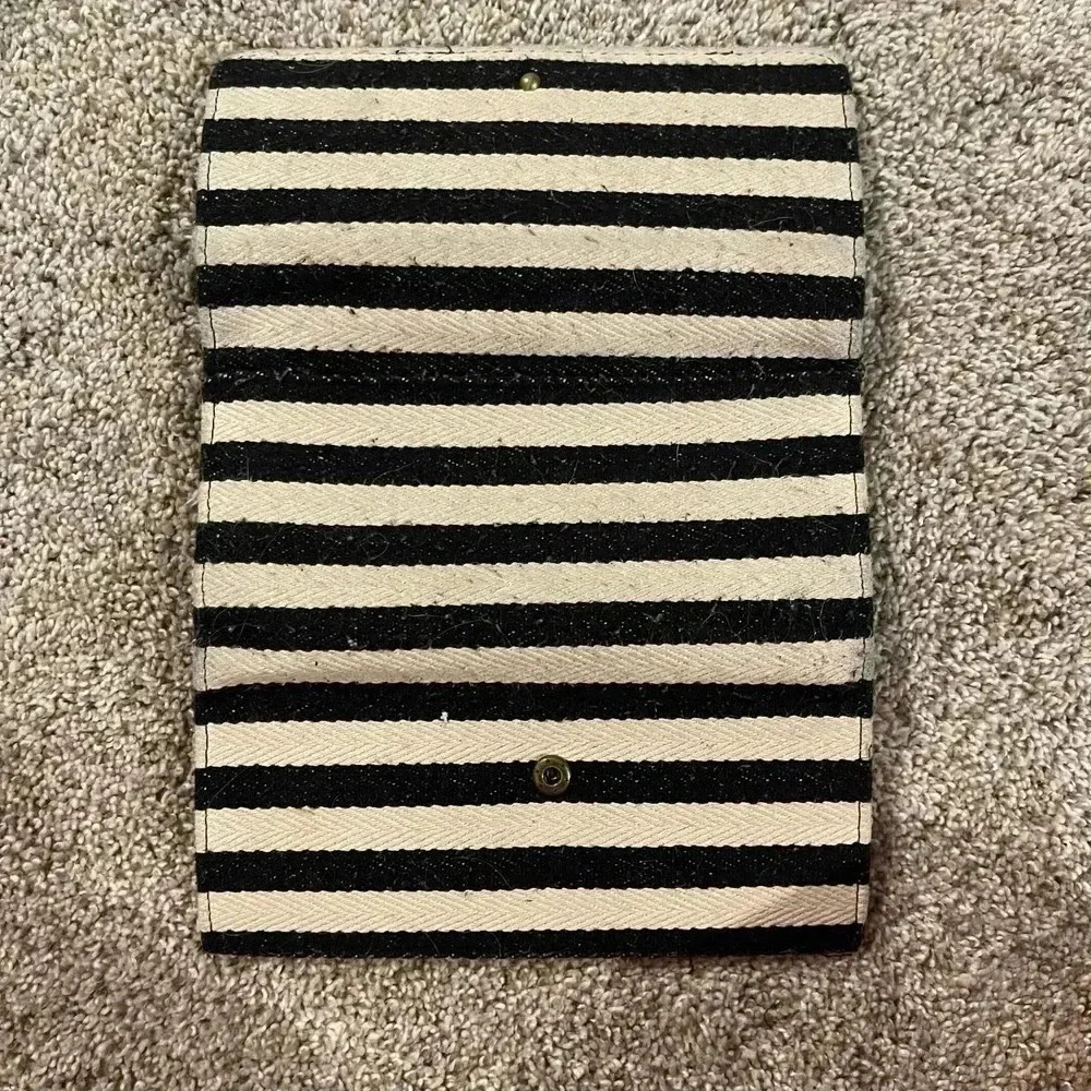 Universal Thread Striped Tri-Fold Wallet Card Case Navy Cream One Size - Picture 3 of 5